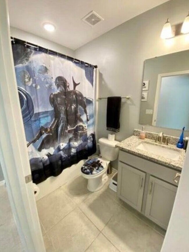 Building Photo - 708 Corbin Cir SW