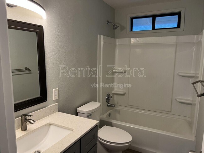 Building Photo - 141 Agua Caliente Rd W