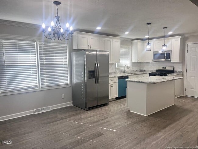 Building Photo - 3 Bedroom 2 Bath for Rent - Call/Text 910-...