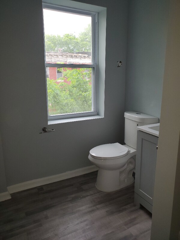 Building Photo - 1049 Brantley Ave