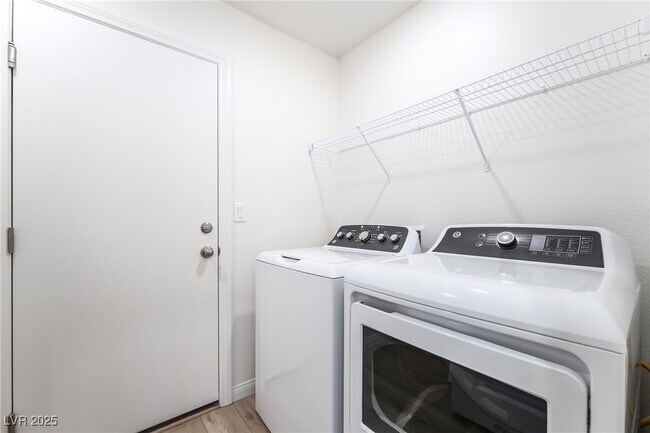 Building Photo - 3895 Riley Rose Ave