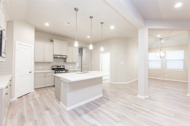 Building Photo - 4022 Maple Glen Dr
