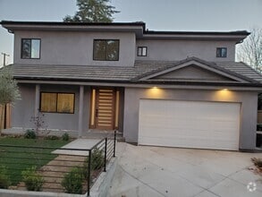 Building Photo - 17348 Emelita St