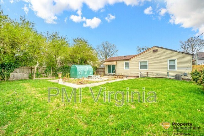 Building Photo - 8109 Diggs Rd