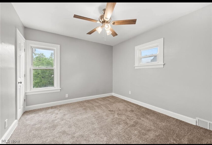 Building Photo - 3352 W 131st St