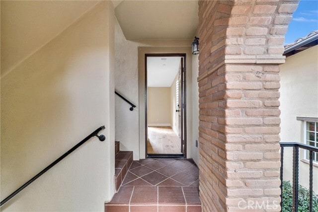 Building Photo - 31 Cezanne