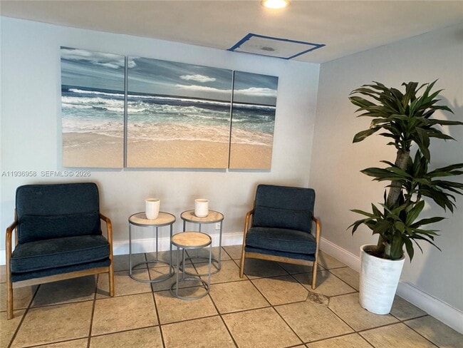 Building Photo - 2821 N Miami Beach Blvd