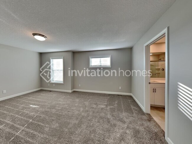 Building Photo - 10916 Zest St NE