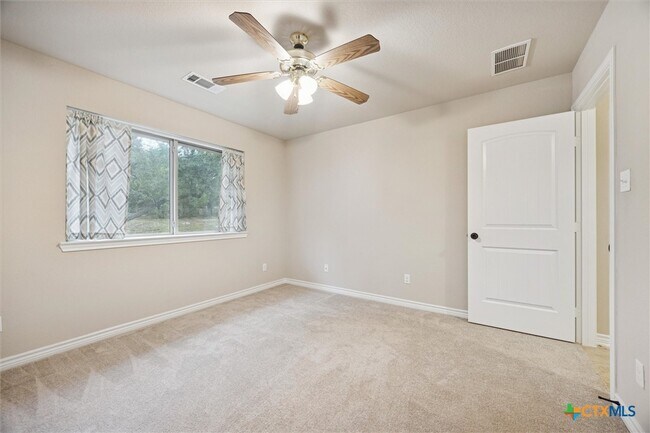 Building Photo - 1135 Twisted Oak Ct