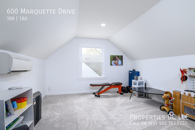 Building Photo - 600 Marquette Dr