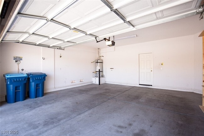 Building Photo - 3954 Tanning St