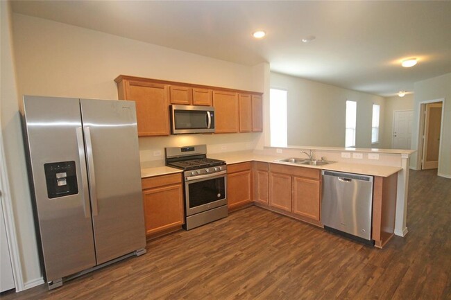 Building Photo - 4415 Iron Horse Dr