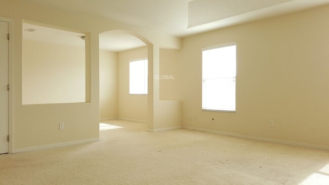 Building Photo - Premier Lake Nona Home in Eagle Creek!