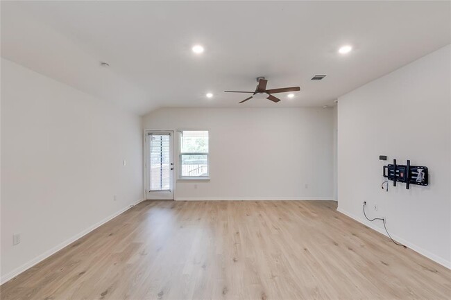 Building Photo - 2921 Owl Head Dr
