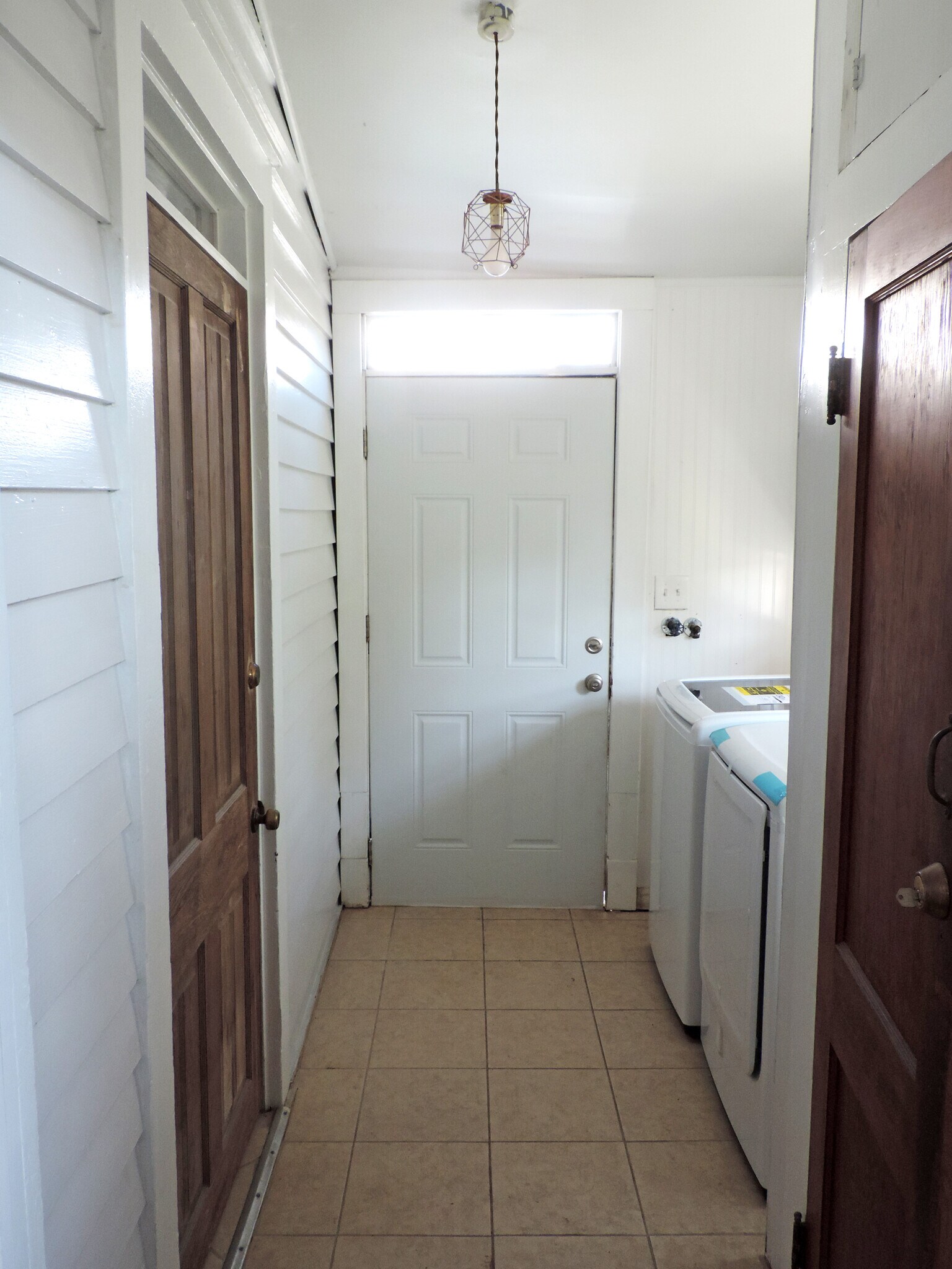 Laundry Room - 3501 Annunciation St