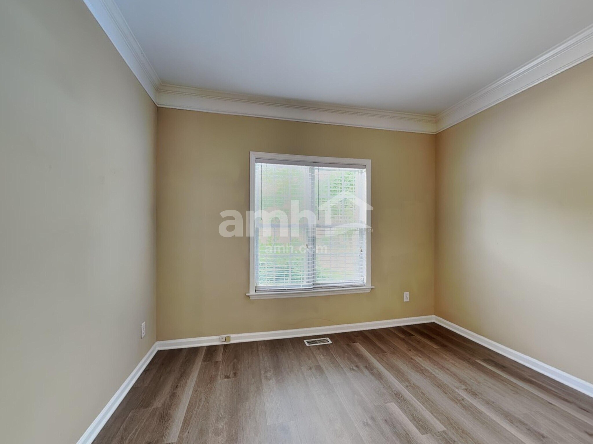 Building Photo - 10 Oleander Point