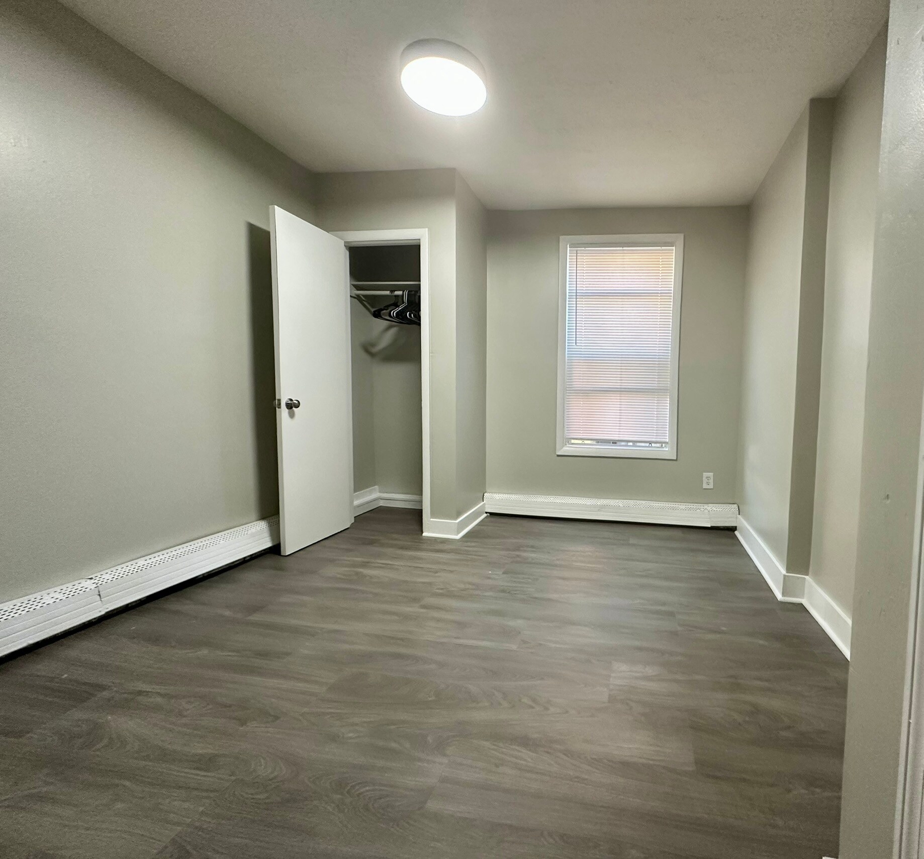 Building Photo - 89 Haven St