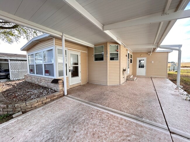 Building Photo - 38816 Bronco Dr