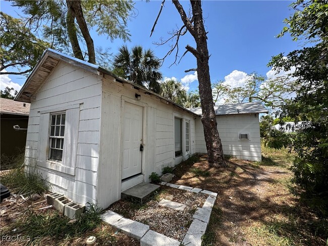 Primary Photo - 2131 Canal St