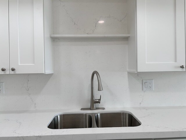 Building Photo - 28267 Via Princesa Via