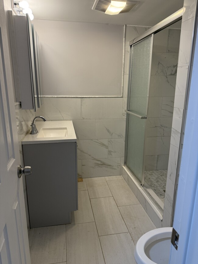 Building Photo - 26 2nd St