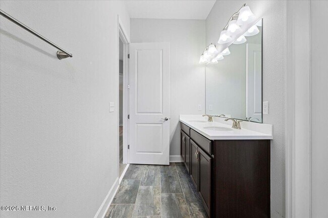 Building Photo - 52 Clarendon Rd