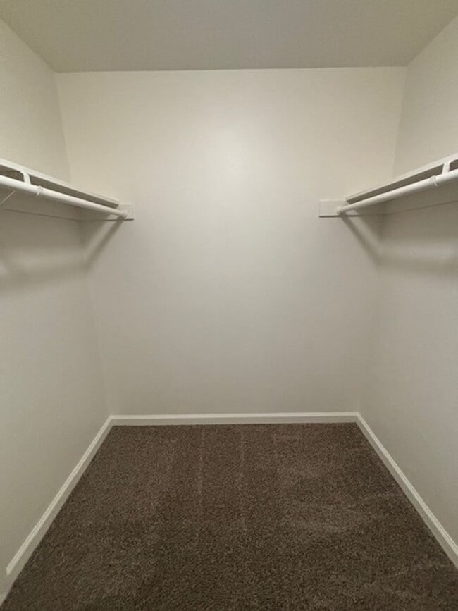 Building Photo - 1017 Nimrod Ct