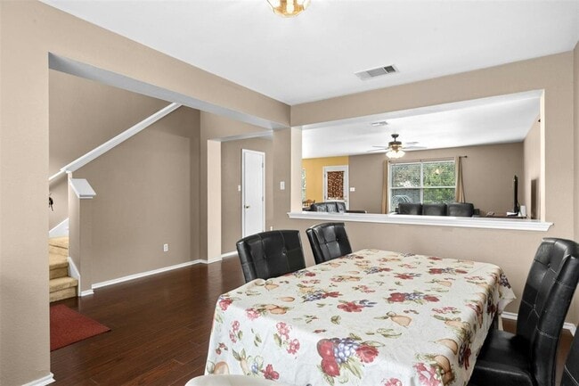 Building Photo - 203 Pheasant Trail