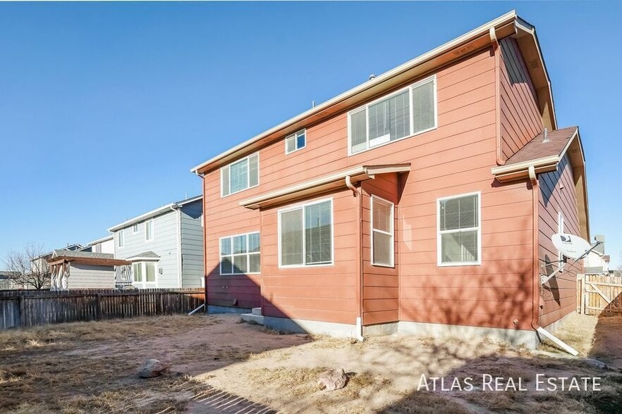 Building Photo - 1818 Walton Dr