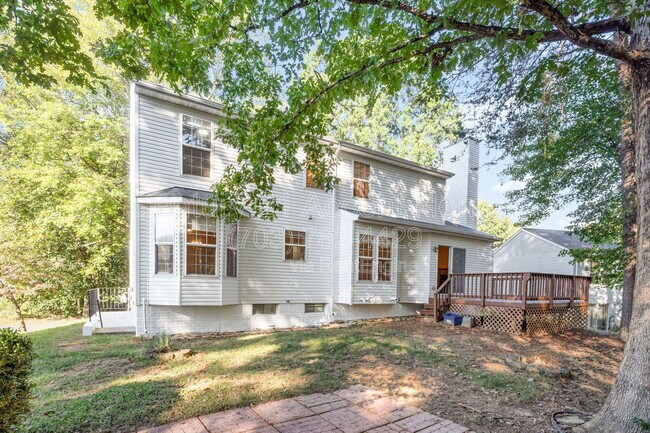 Building Photo - 16 Twin Lake Ct