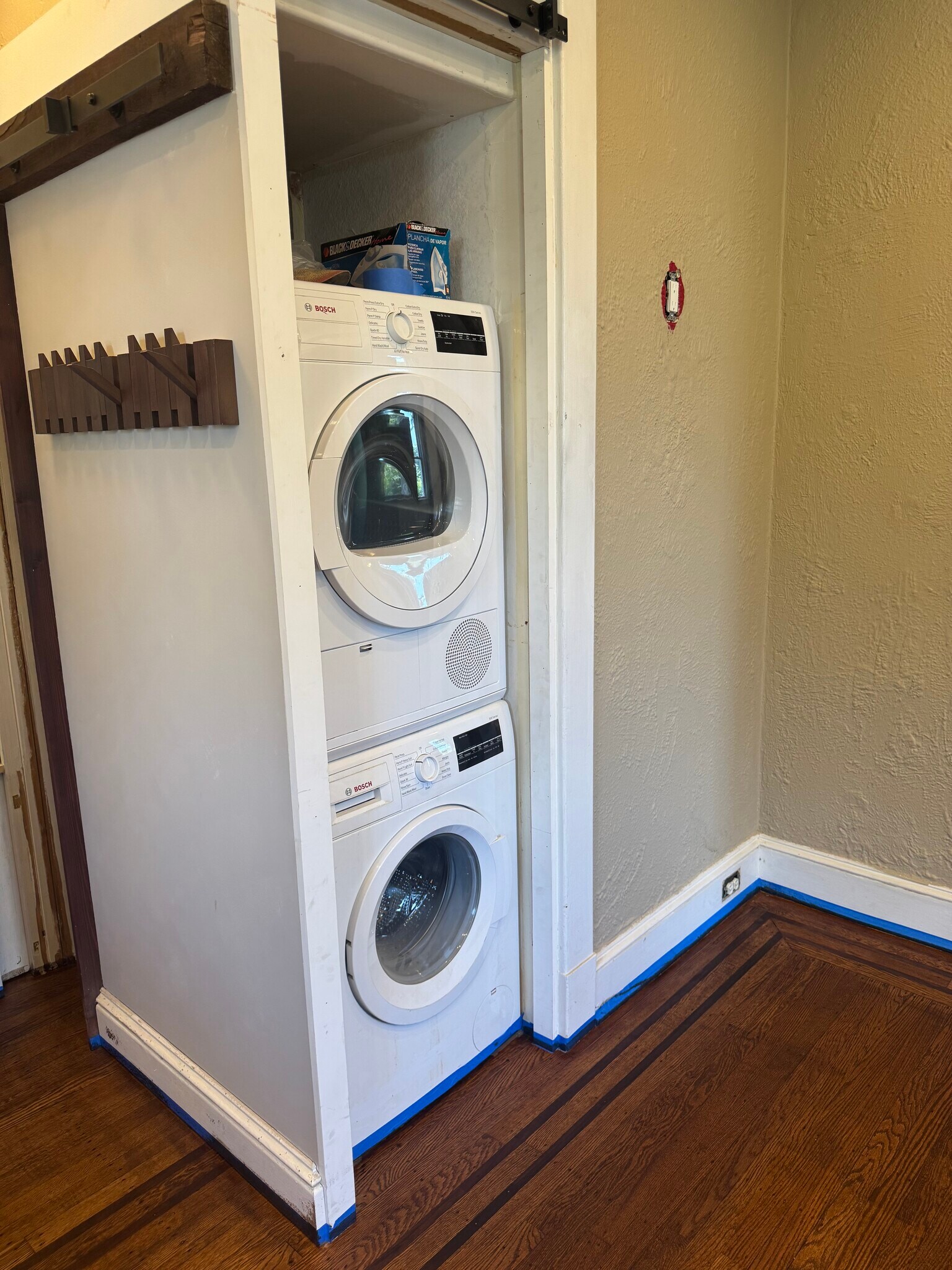 In unit washer and dryer - 73 Edmondson Ridge Rd