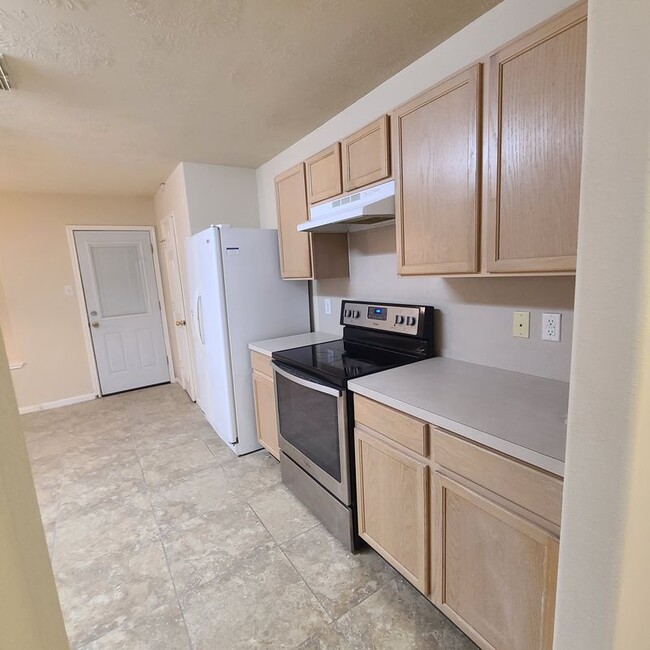 Building Photo - 16786 N Blue Jay Dr