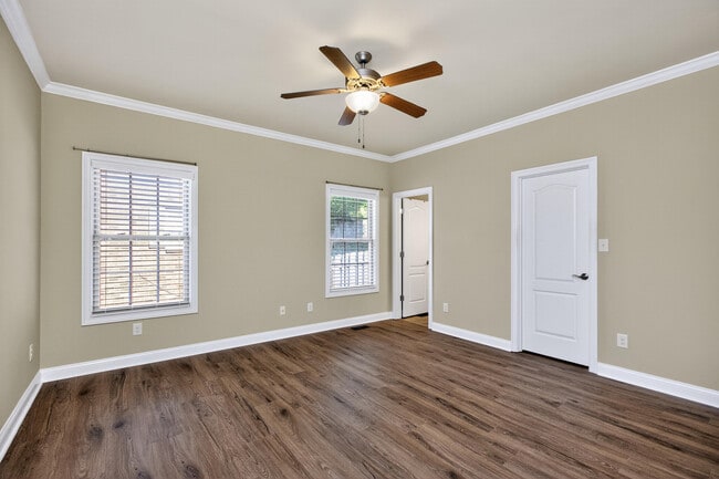 Building Photo - 3468 Clays Mill Rd