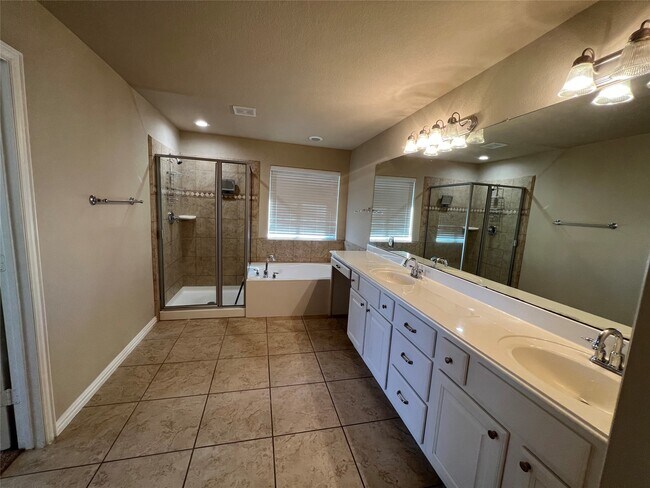 Building Photo - 5503 Baby Blue Ln