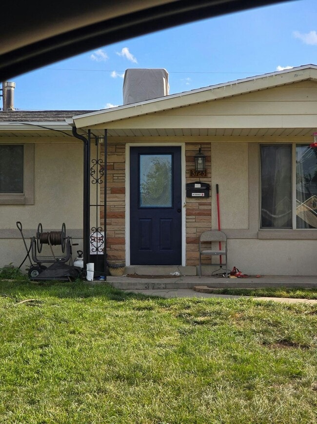 Building Photo - 3723 Kewanee Dr