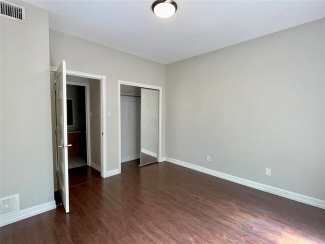 Building Photo - 2450 Wickersham Ln