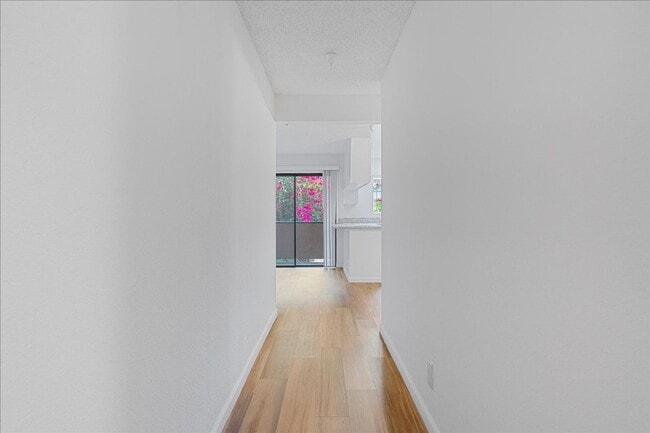 Building Photo - 144 N Michigan Ave