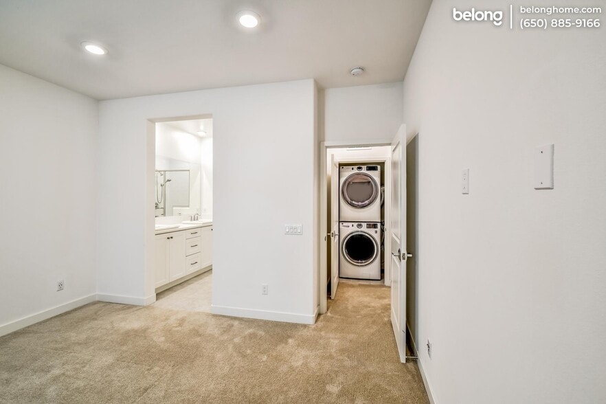 Building Photo - 1523 St Simon Cir