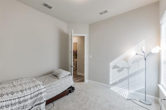 Building Photo - 10401 Trail Ridge Dr