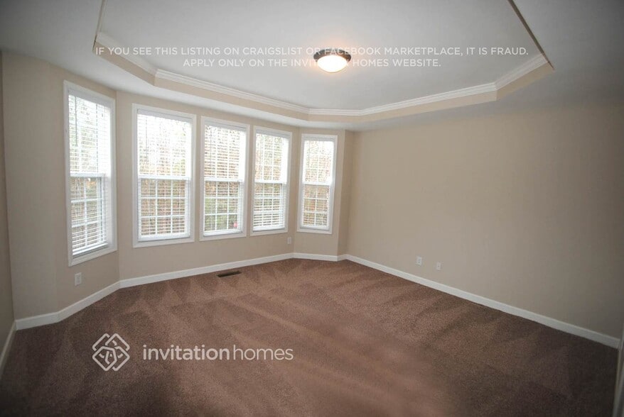 Building Photo - 1525 Lindenberg Square