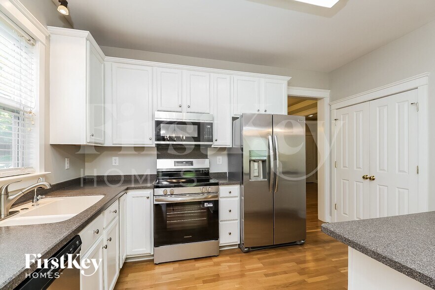 Building Photo - 13224 Kennerly Dr