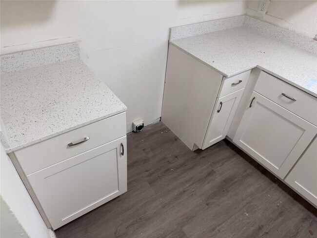 Building Photo - 703 N 17th St