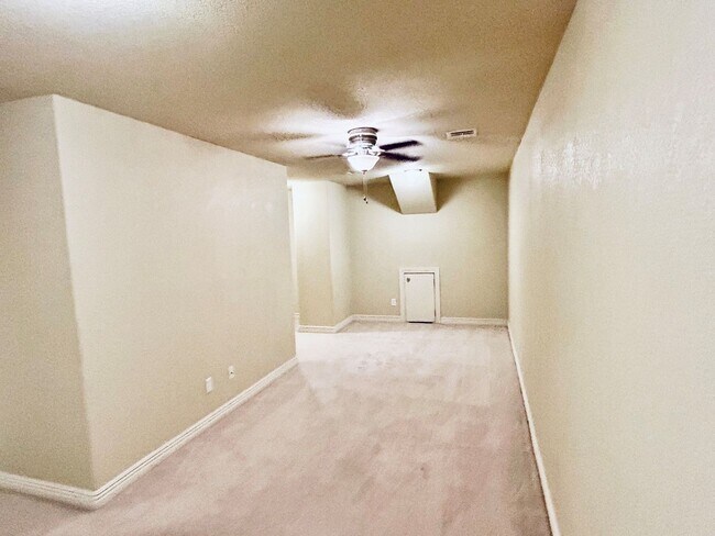 Building Photo - 4083 N Zion Valley Dr