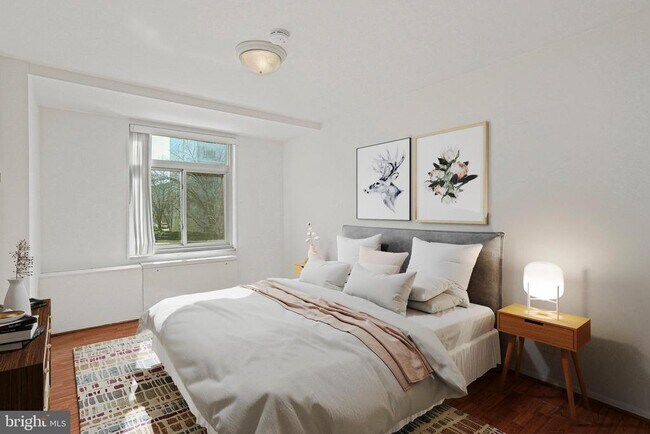 Building Photo - 2401 H St NW