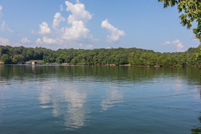 Building Photo - 6441 Wildwood Trail