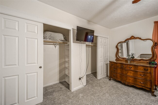 Building Photo - 1320 Avenue L