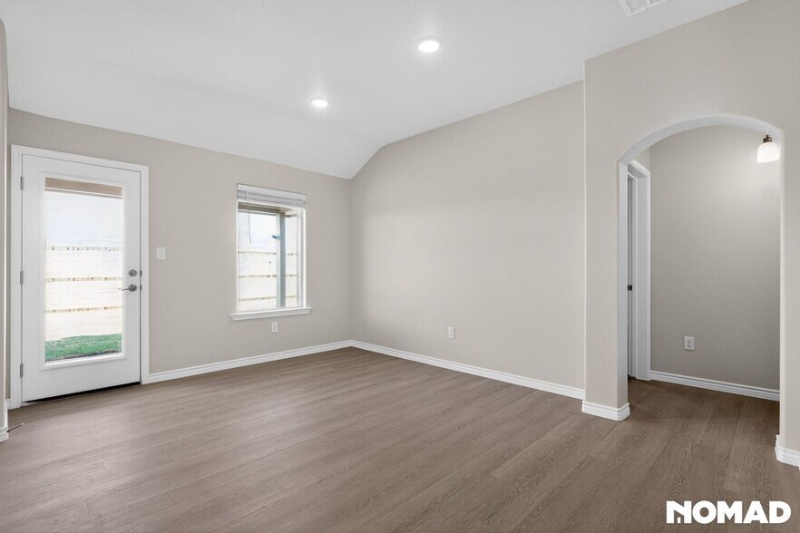 Building Photo - 1409 Bajada St