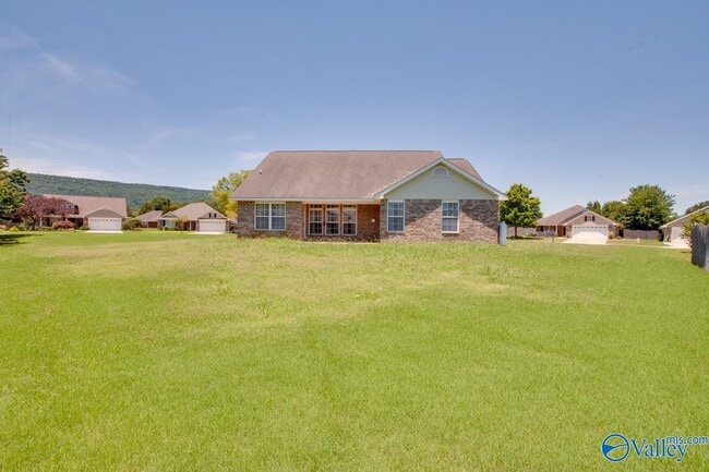 Building Photo - 4808 SE Canterwood Dr