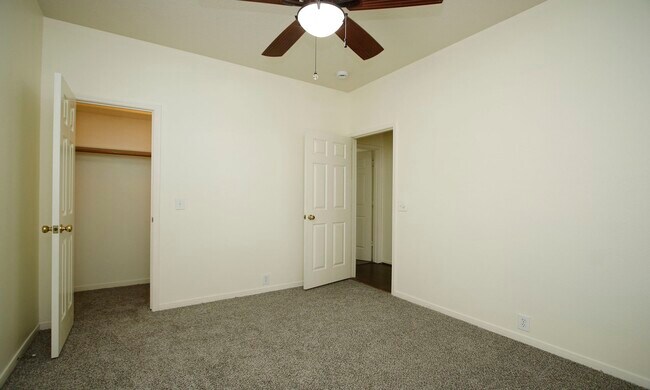Building Photo - 19639 Chestnut Brook Ct