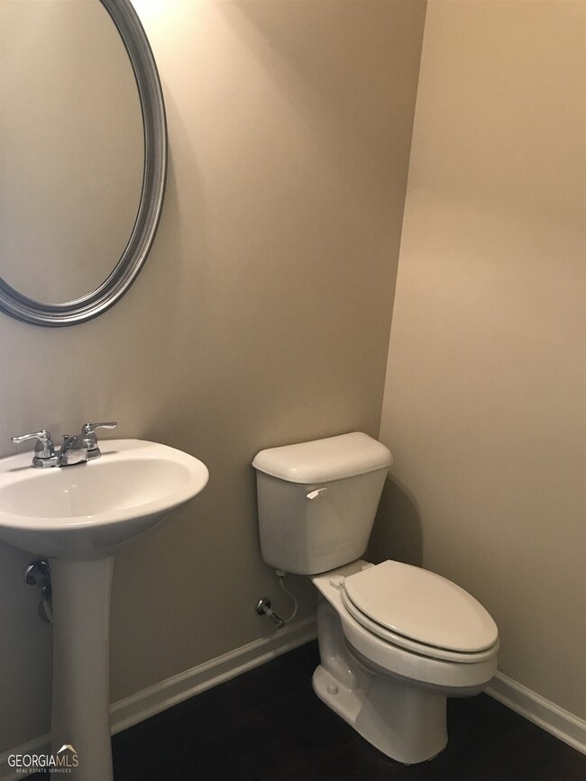 Building Photo - 276 Stillwood Dr